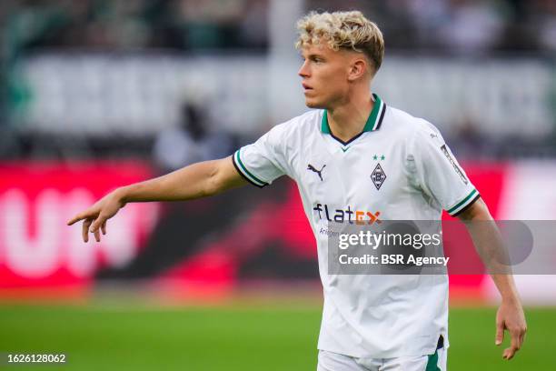 Robin Hack of Borussia Monchengladbach gestures during the Bundesliga match between Borussia Monchengladbach and Bayer 04 Leverkusen at the...