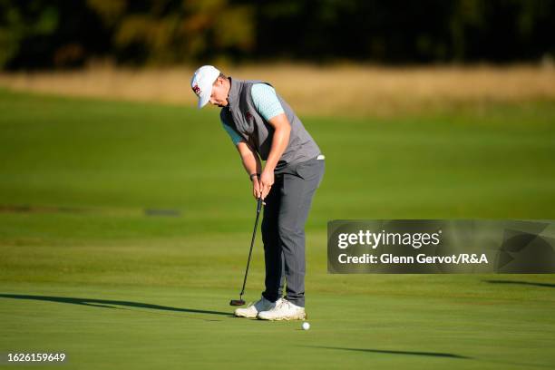 Team Great Britain and Ireland player Dylan Shaw-Radford putts on the 4th Hole on Day Two of the The Jacques Leglise Trophy at Golf de Chantilly on...