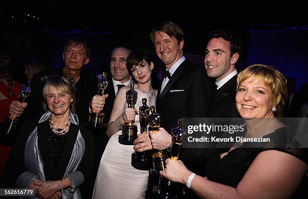 Director Tom Hooper , Actress Anne Hathaway , winner of the Best Supporting Actress, Sound engineers Andy Nelson , Simon Hayes and Mark Paterson ,...