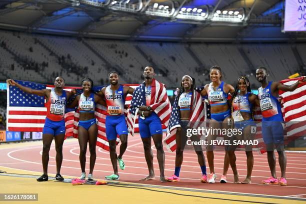 S Christian Coleman, Tamari Davis, Noah Lyles, Fred Kerley, Twanisha Terry, Gabrielle Thomas, Sha'Carri Richardson, and Brandon Carnes pose for a...