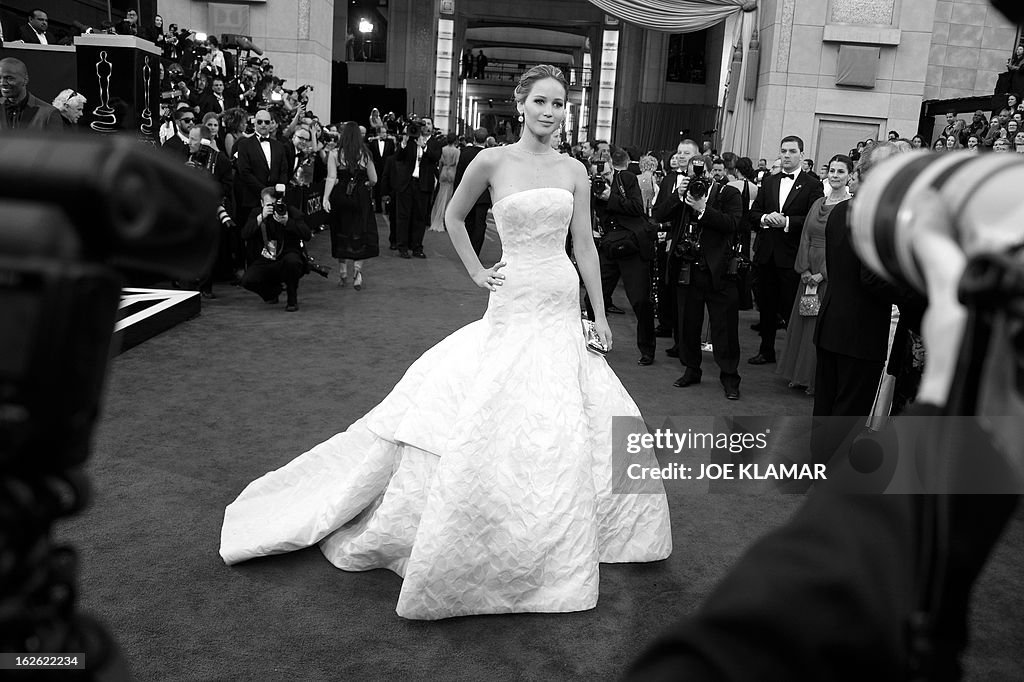 US-OSCARS-ARRIVALS-BLACK-WHITE