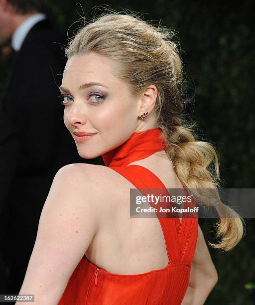 Actress Amanda Seyfried attends the 2013 Vanity Fair Oscar party at Sunset Tower on February 24, 2013 in West Hollywood, California.