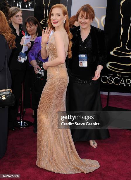 Jessica Chastain arrives at the 85th Annual Academy Awards at Dolby Theatre on February 24, 2013 in Hollywood, California.