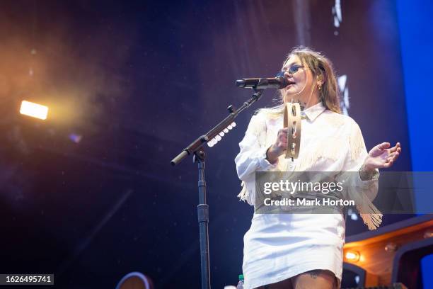 Elle King performs at the Lasso Montreal festival at Parc Jean-Drapeau on August 19, 2023 in Montreal, Quebec.