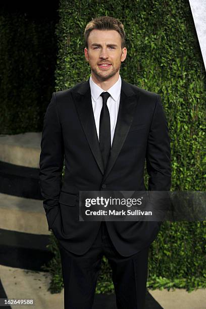 Actor Chris Evans arrives at the 2013 Vanity Fair Oscar Party at Sunset Tower on February 24, 2013 in West Hollywood, California.