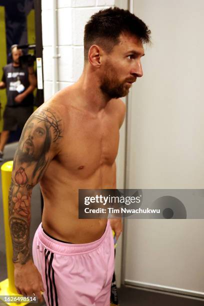 Messi Lock In 11,566 The Nashville Room Stock Photos, High-Res Pictures, and Images ...
