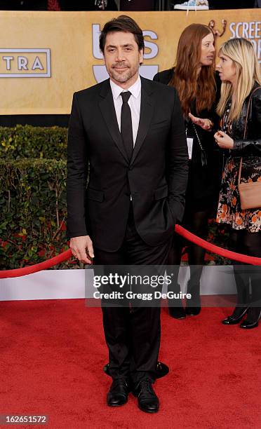 Actor Javier Bardem arrives at the 19th Annual Screen Actors Guild Awards at The Shrine Auditorium on January 27, 2013 in Los Angeles, California.