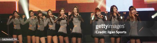 Mnet Rapper 161 Mnet Studio Stock Photos, High-Res Pictures, and Images - Getty Images