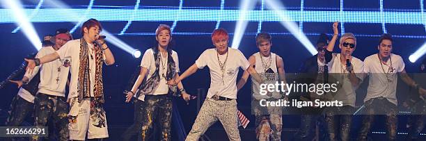 Mnet Rapper 161 Mnet Studio Stock Photos, High-Res Pictures, and Images - Getty Images