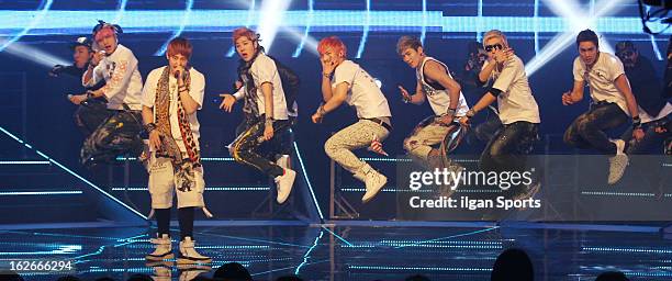 Mnet Rapper 161 Mnet Studio Stock Photos, High-Res Pictures, and Images - Getty Images