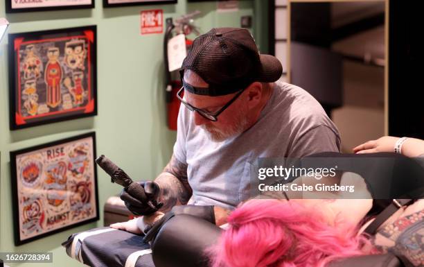 1,412 Bass Tattoos Stock Photos, High-Res Pictures, and Images - Getty