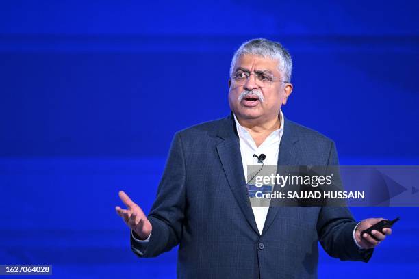Uidai Founder 24,874 Founding Chair Stock Photos, High-Res Pictures, and Images ...