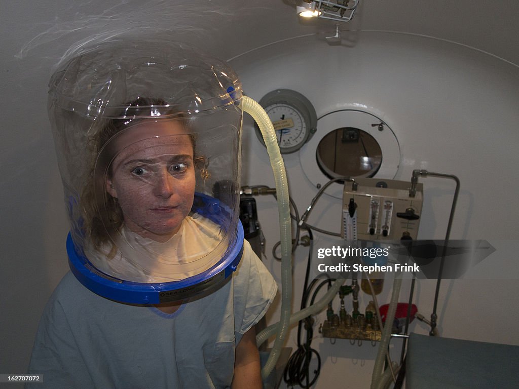 O2 Hood Inflatable Oxygen Hood Provides Pure Oxygen High-Res Stock Photo ...