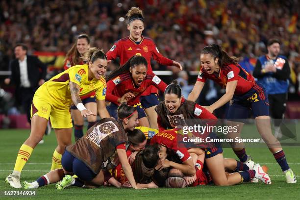 Spain players celebrate after the team's victory in the FIFA Women's World Cup Australia & New Zealand 2023 Final match between Spain and England at...