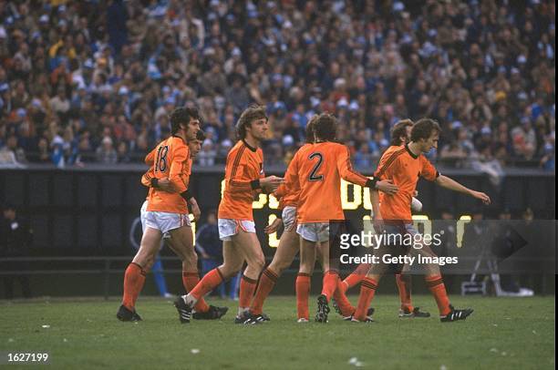 General view of dutch players during the World Cup Final match between Holland and Argentina at the Monumental Stadium in Buenos Aires, Argentina....