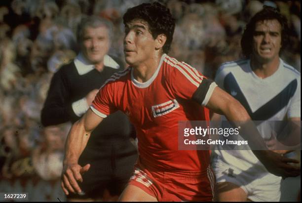 Diego Maradona of Argentina in action during a match for Argentinos Juniors in Argentina.Mandatory Credit: Allsport UK /Allsport