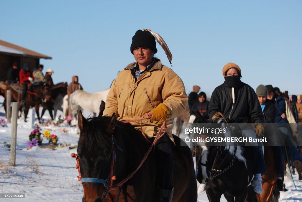 American Indian : The Sioux Commemorate Wounded Knee Massacre