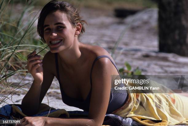 2Nd French Film Festival Of Sarasota Florida. Etats-Unis, novembre 1990, à l'occasion du 2ème Festival du Film Français de Sarasota , allongée sur la...