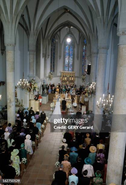 The Marriage Of Prince Hans-Adam Of Liechtenstein With Mary Kinsky Von Wchinitz Und Tettau. Vaduz - 30 juillet 1967 - Lors de leur cérémonie de...