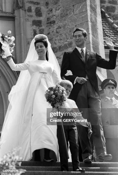 The Marriage Of Prince Hans-Adam Of Liechtenstein With Mary Kinsky Von Wchinitz Und Tettau. Le 30 juillet 1967 - Lors de leur mariage le prince...