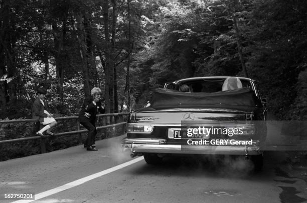 The Marriage Of Prince Hans-Adam Of Liechtenstein With Mary Kinsky Von Wchinitz Und Tettau. Vaduz - 30 juillet 1967 - Lors de leur mariage le prince...