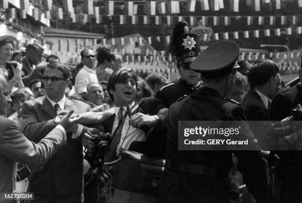 The Marriage Of Prince Hans-Adam Of Liechtenstein With Mary Kinsky Von Wchinitz Und Tettau. Vaduz - 30 juillet 1967 - Lors du mariage du prince...