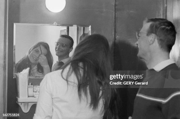 Belgian Skier Patricia Roy Of Blicquy In Trinaing With French Team. France, Val-d'Isère, 9 novembre 1961, la skieuse alpine belge Patricia DU ROY DE...