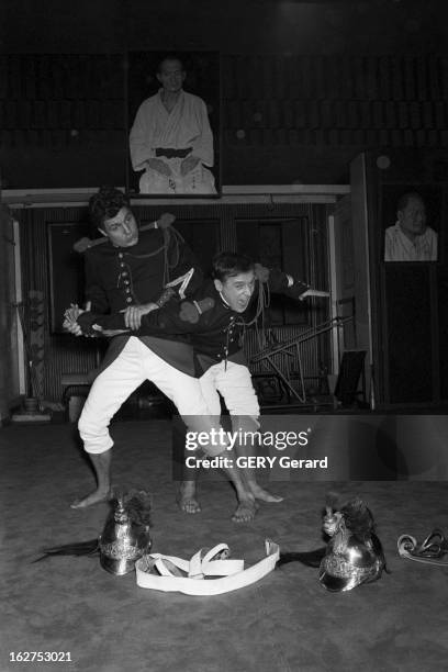 Rendezvous With Roger Pierre And Jean-Marc Thibault In The Dojo Oda Tsunetane. France, 25 novembre 1959, Les acteurs français Roger PIERRE et...