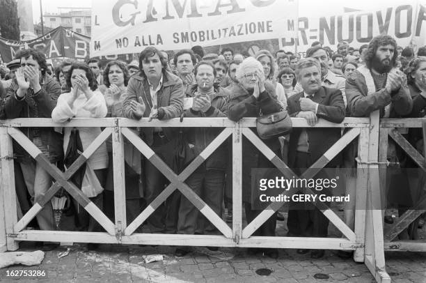 Parade Of May 1St In Rome. A Rome, le 1er mai 1978, Manifestation unitaire des syndicats lors de la fête du travail et contre le terrorisme qui sévit...
