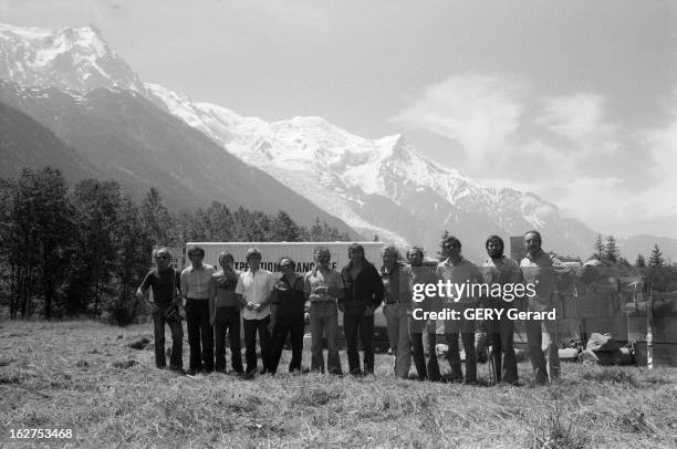 First French Expedition To Climb The Everest. Au Népal en juillet 1978, Pierre MAZEAUD, ancien ministre des sports part à la conquête de l'Everest à...