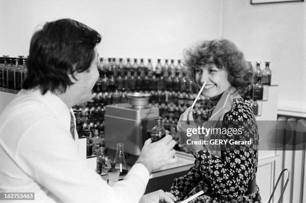 Close-Up Of Nicky Verfaillie, The Former Camembert Merchant Become Queen Of Perfume. Paris, le 8 novembre 1976. Close-up Nicky VERFAILLIE,...