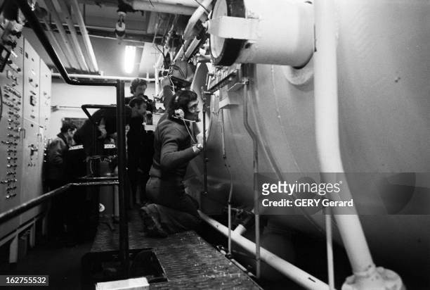 The Comex, Compagnie Maritime D'Expertise, Works On The Drilling Boat 'Pelican'. 22 novembre 1976, La COMEX est une société spécialisée dans...
