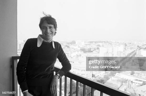 Rendezvous With Arlette Laguiller. France, 29 septembre 1975, Arlette LAGUILLER est une femme politique française d'extrême gauche. L'année...