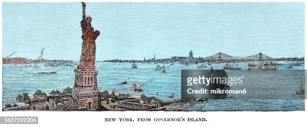 old engraved illustration of new york from governor's island (island in new york harbor, within the new york city borough of manhattan) - statue of liberty drawing fotografías e imágenes de stock