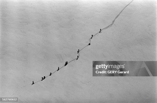 Accident On The South Face Of Mont Blanc Death Of Gerhard Mayer. France, Chamonix-Mont-Blanc, 30 aout 1977, Lors de son escalade de la face sud du...