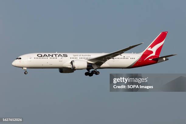 Qantas Boeing 787-9 Dreamliner about to land at Rome Fiumicino airport after a 6 hours flight from Perth. Qantas Airways Limited is the flag carrier...