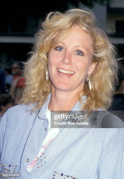 525 Joanna Kerns 1987 Photos & High Res Pictures - Getty Images