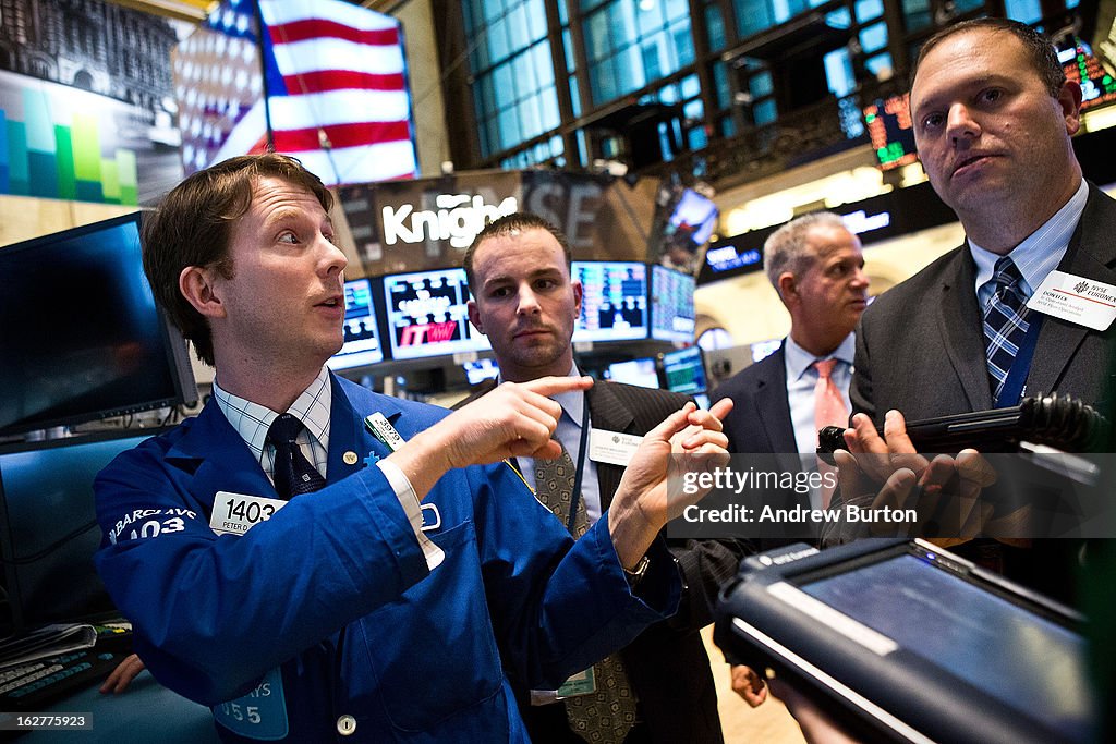 Markets Rise As Federal Signals Stimulus Efforts To Continue