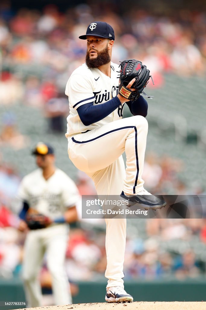 Pittsburgh Pirates v Minnesota Twins