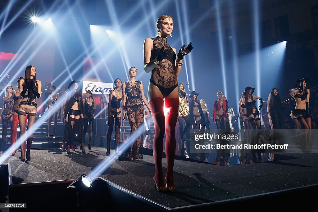 Etam Live Show Lingerie 2013 - Runway