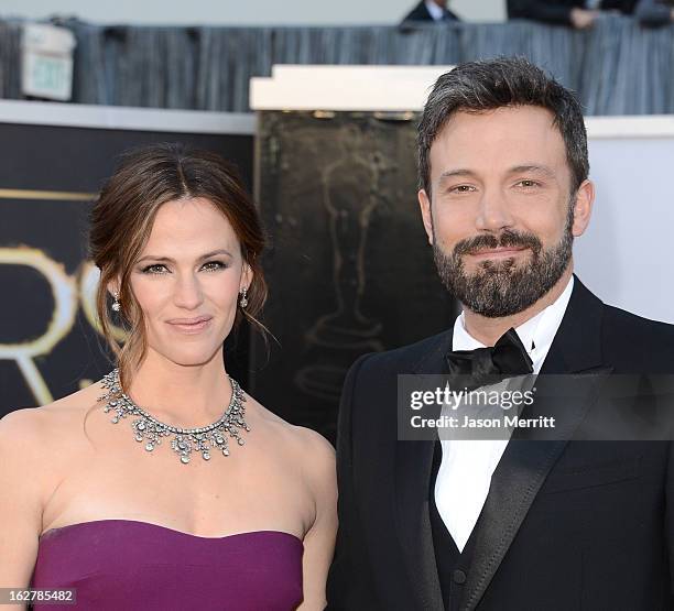 Actress Jennifer Garner and actor-director Ben Affleck arrive at the Oscars at Hollywood & Highland Center on February 24, 2013 in Hollywood,...