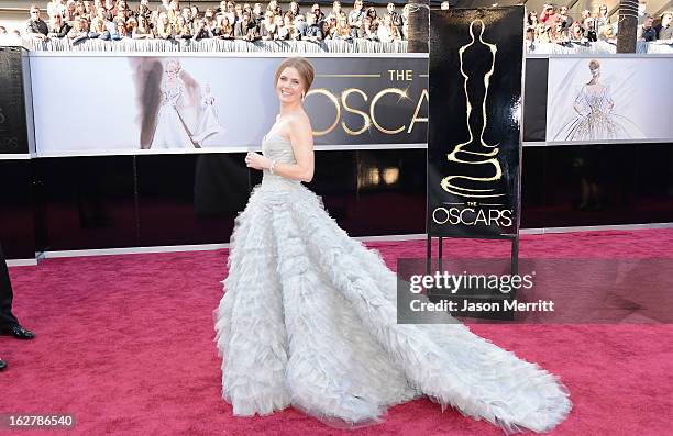 Actress Amy Adams arrives at the Oscars at Hollywood & Highland Center on February 24, 2013 in Hollywood, California.