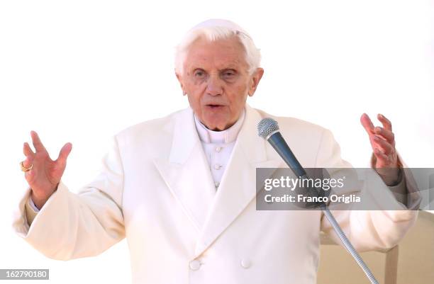 Pope Benedict XVI delivers his blessing during his final general audience in St Peter's Square, on February 27, 2013 in Vatican City, Vatican. The...