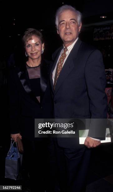 Nick Clooney and Nina Clooney attend the premiere of "Out Of Sight" on June 24, 1998 at Chelsea West Cinemas in New York City.