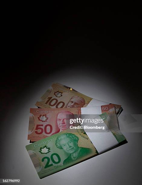 Canadian Money Racks 373 Canada Money Stack Stock Photos, High-Res Pictures, and Images ...