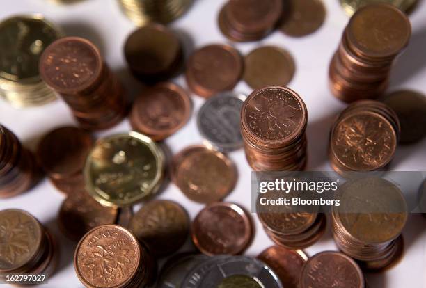 Canadian Coin Stack 156 Canadian Bills And Coins Stock Photos, High-Res Pictures, and ...