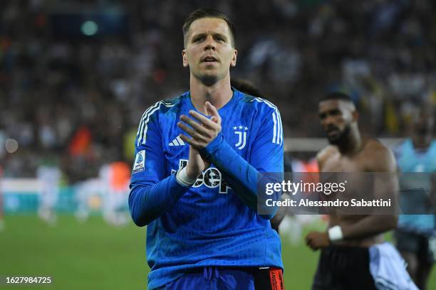 Wojciech Szczesny of Juventus applauds following the Serie A TIM match between Udinese Calcio and Juventus at Dacia Arena on August 20, 2023 in...