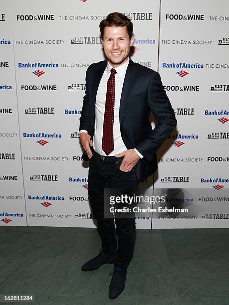 Actor Jason Dundas arrives at Bank of America and Food & Wine with The Cinema Society present a screening of "A Place at the Table" at the Celeste...