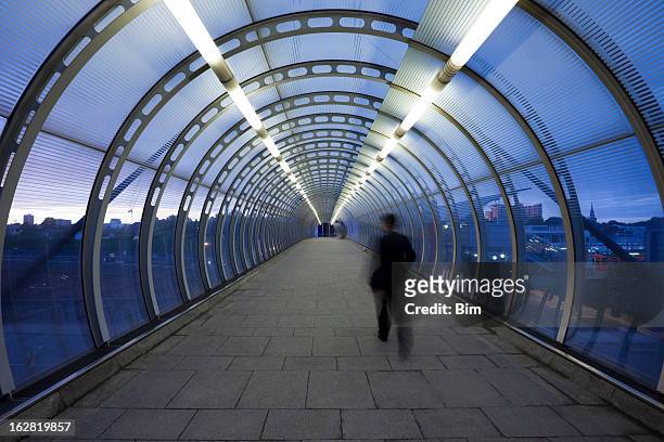  fotos e imágenes de Puente Peatonal - Getty Images
