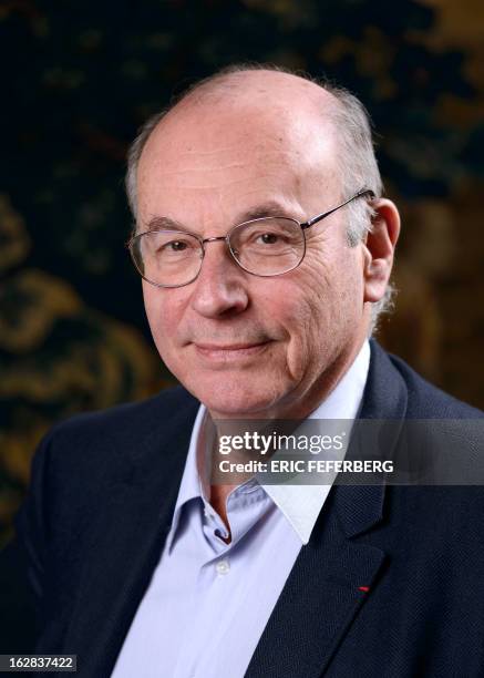 French pedo-psychiatrist and writer Boris Cyrulnik poses on February 28, 2013 in Paris. AFP PHOTO ERIC FEFERBERG